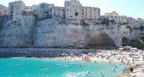 italya tropea beach
