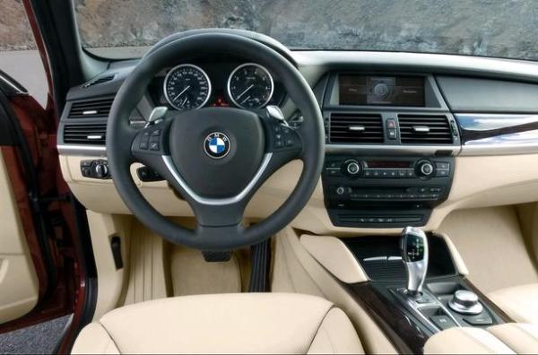 BMWX6 ici