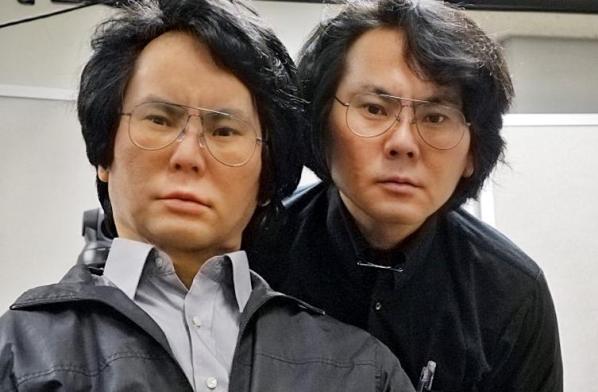 Hangisi Prof. Ishiguro