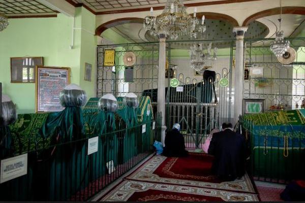merkez efendi turbesi