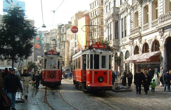 istiklal caddesi