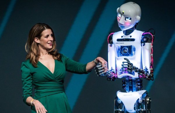 Robot TheSpian