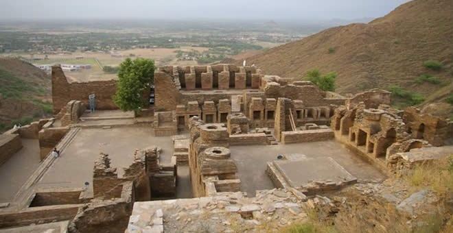 Takht i bahi