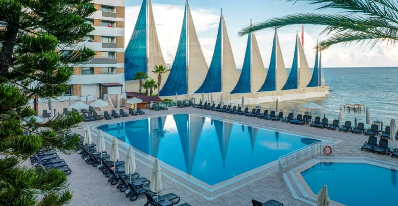 Adin Beach Hotel