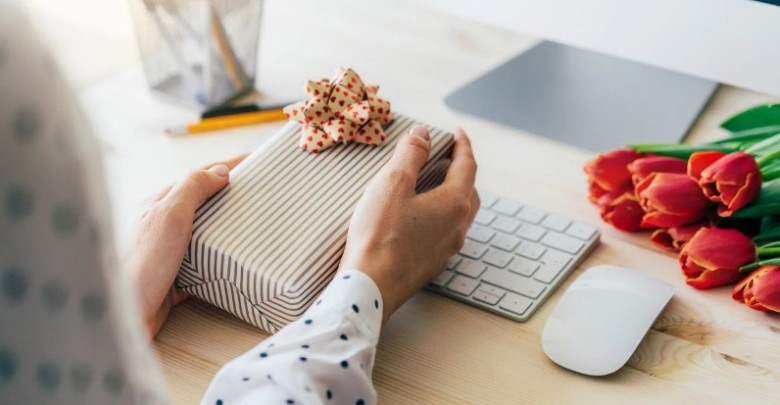 İş Arkadaşına Kadınlar Gününde Ne Hediye Alınır? 13 Kadınlar Günü