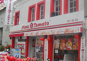 pizza tomato